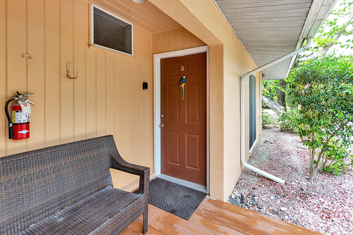 The Parrot Nest Cottages Sanibel Florida Cottages Parrot Nest